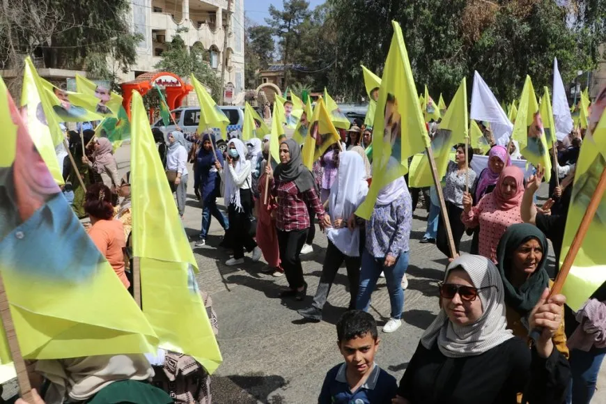 صوت النساء يعلو: الحرية الجسدية للقائد عبد الله أوجلان أساس السلام الحقيقي