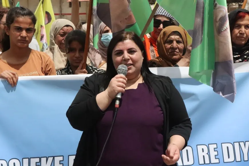 آلاف النساء في قامشلو يطالبن بالحرية الجسدية للقائد عبد الله أوجلان