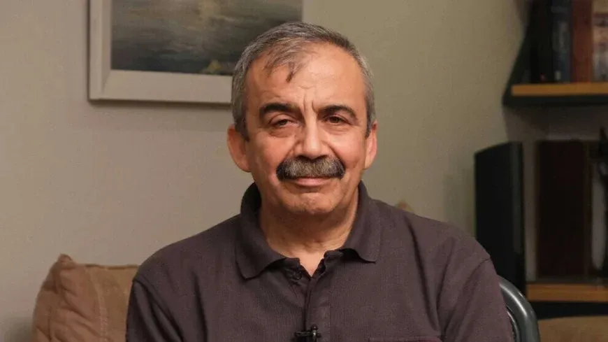 سري سريا  أوندر... شهيد السلام والديمقراطية