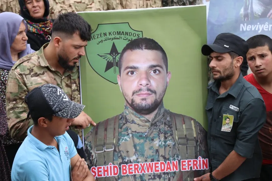 تشييع جثمان مقاتل قسد الشهيد برخدان عفرين في قامشلو