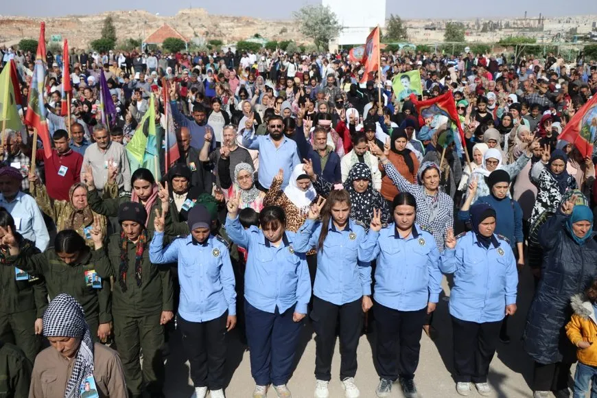 أهالي حلب يشيعون جثمان عضو قوى الأمن الداخلي رزكار زاغروس