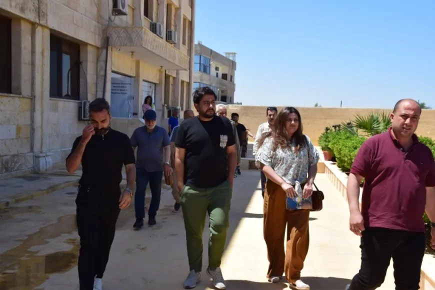 دعم ثقافي للإدارة الذاتية.. فنانون سوريون يطالبون بتعزيزها