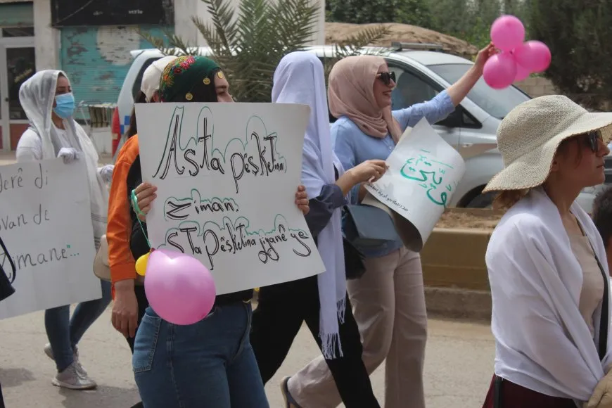 مسيرات جماهيرية حاشدة في الجزيرة تدعو للاعتراف باللغة الكردية دستورياً