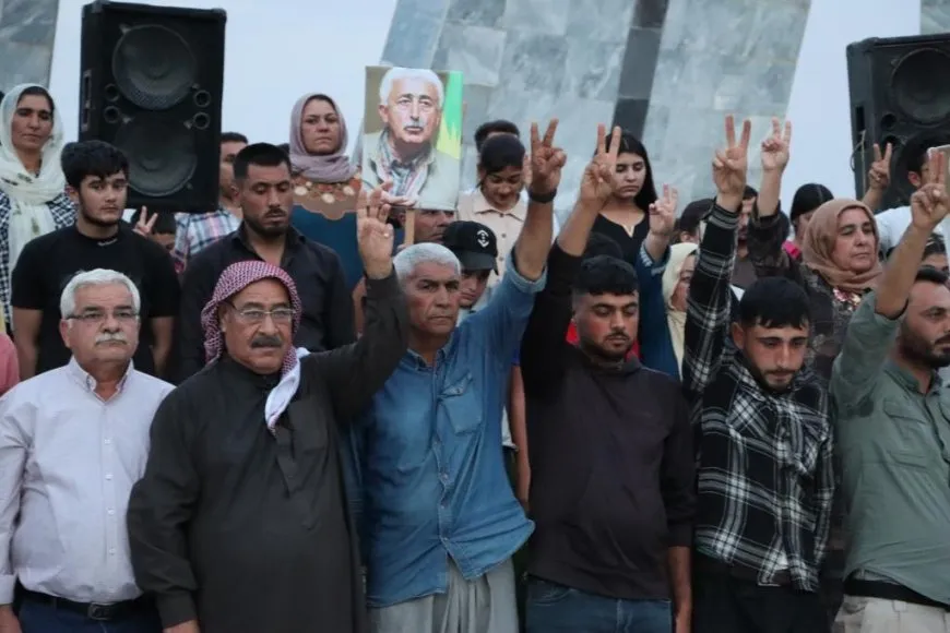 إحياء ذكرى القياديين علي حيدر كايتان ورضا آلتون بمراسم حاشدة