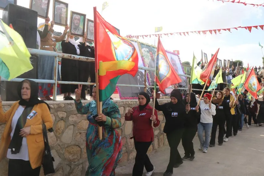 استذكار القياديين علي كايتان ورضا ألتون في الدرباسية وحلب
