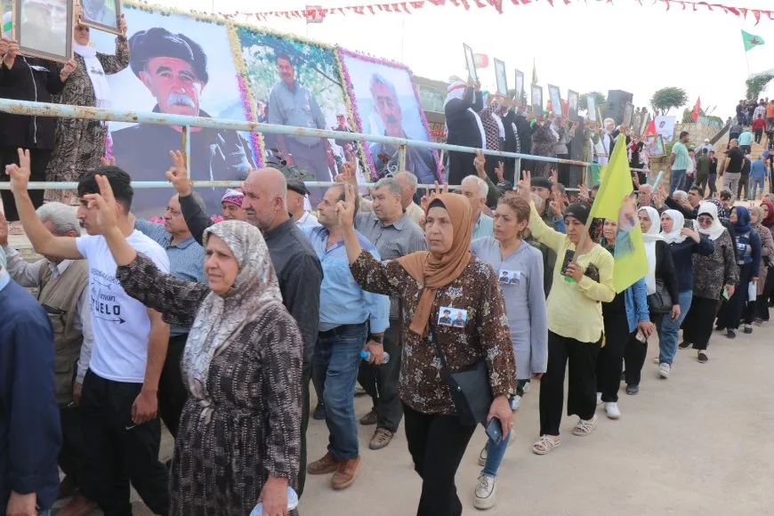 استذكار القياديين علي كايتان ورضا ألتون في الدرباسية وحلب