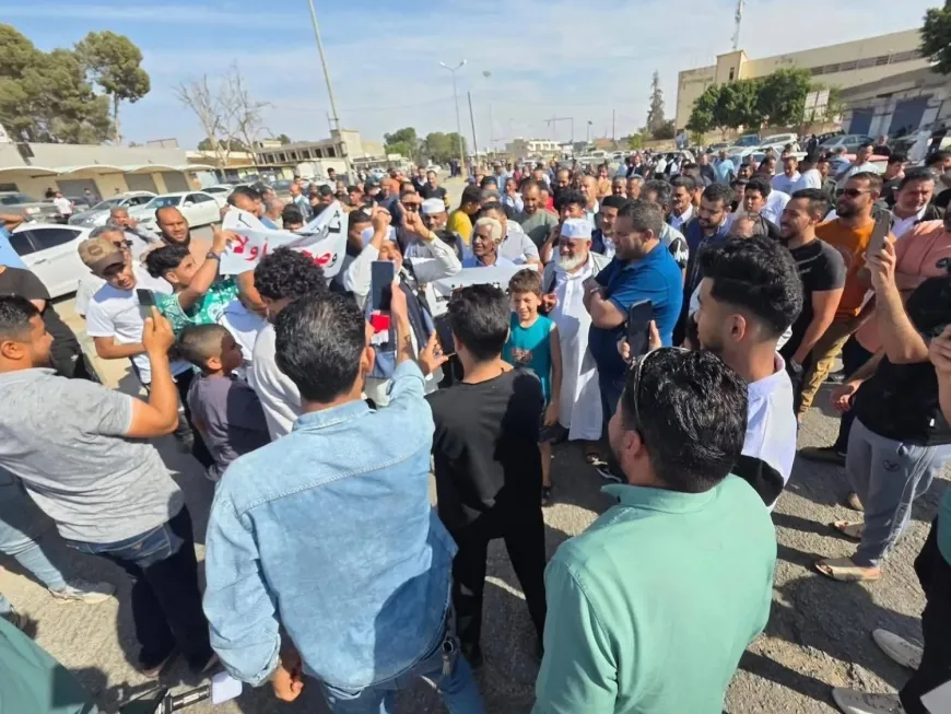 اشتباكات تتحول إلى مظاهرات تهدد بانفجار الأزمة الليبية