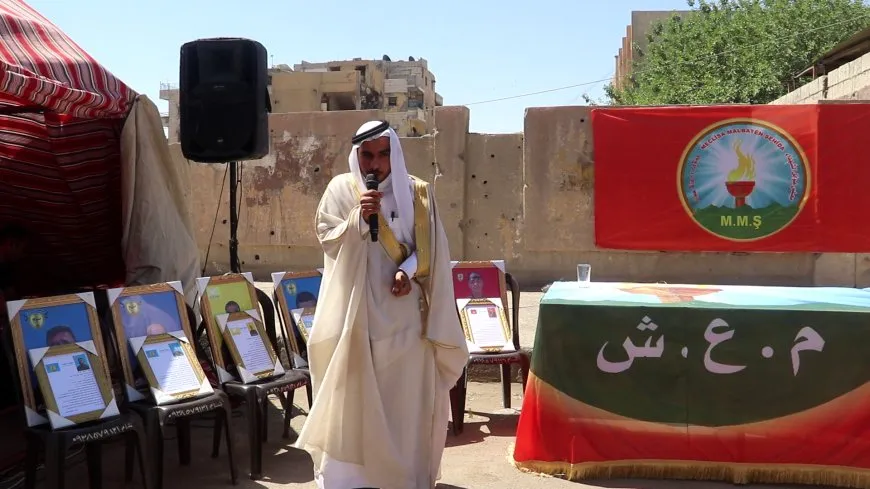 تقديم واجب العزاء لذوي ستة شهداء في مقاطعة الرقة