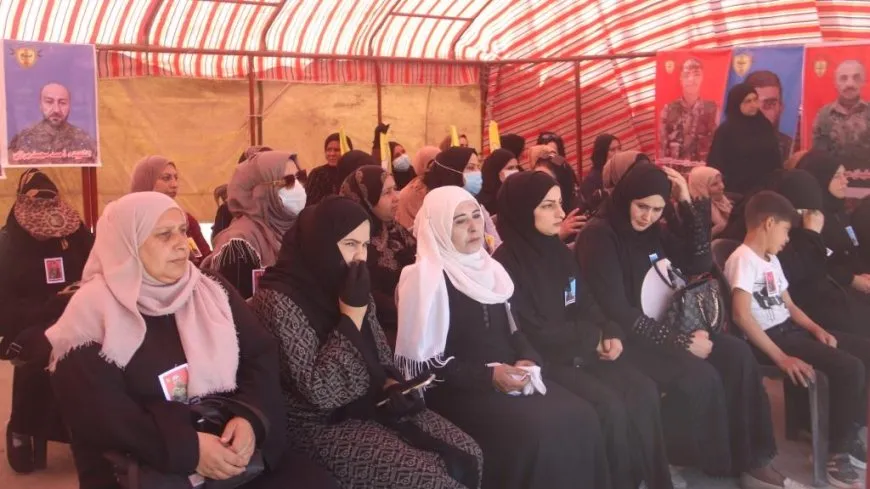 تقديم واجب العزاء لذوي ستة شهداء في مقاطعة الرقة