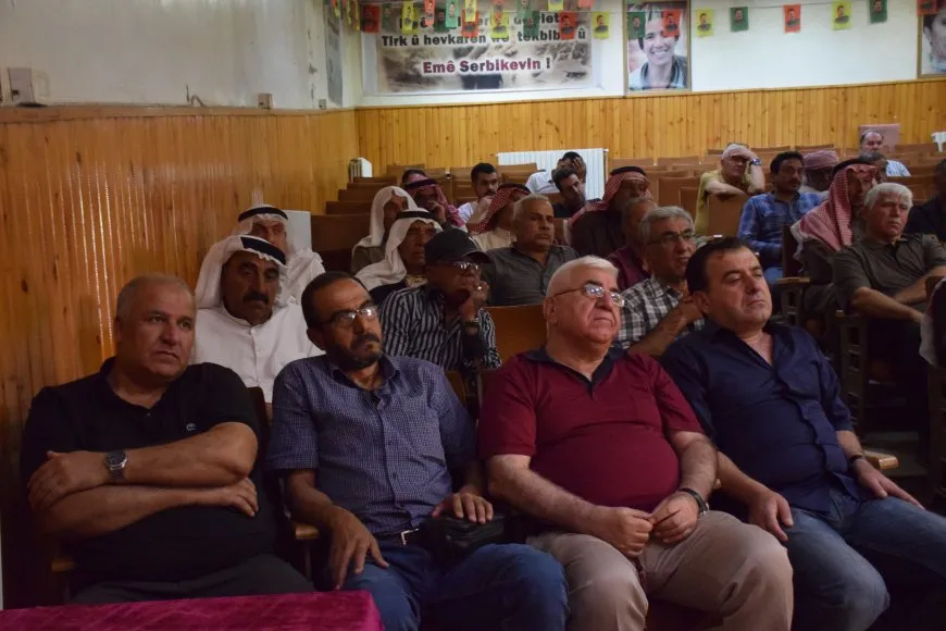 وجهاء العشائر العربية في كركي لكي يؤكدون استعدادهم لبناء سوريا ديمقراطية