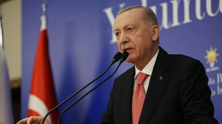 أردوغان: تركيا لا تستطيع المضي قدما نحو المستقبل بهذا الدستور