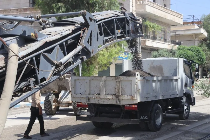بلدية الشعب تبدأ بتعبيد شوارع الشيخ مقصود والأشرفية في حلب 