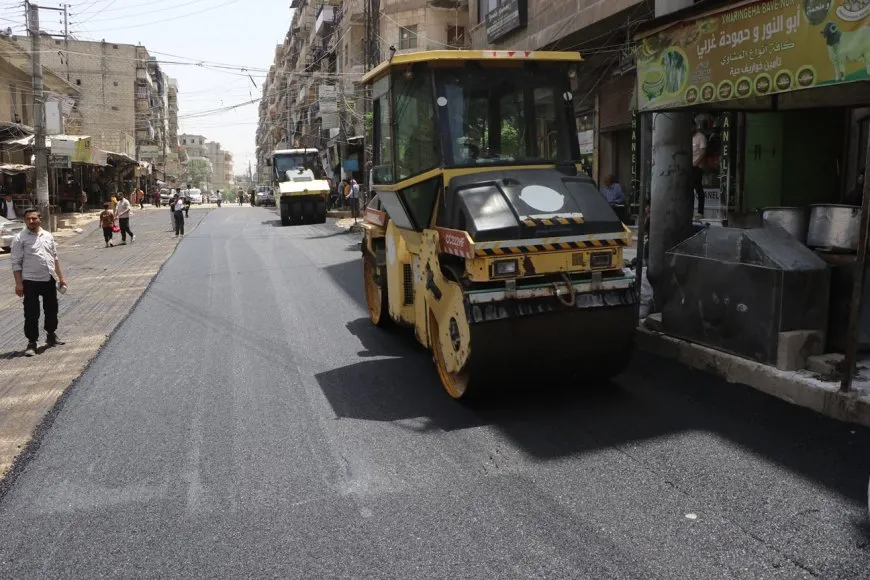 تعبيد الشوارع في حيي الشيخ مقصود والأشرفية