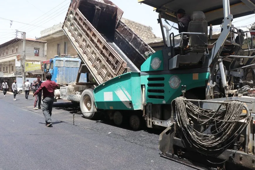 تعبيد الشوارع في حيي الشيخ مقصود والأشرفية