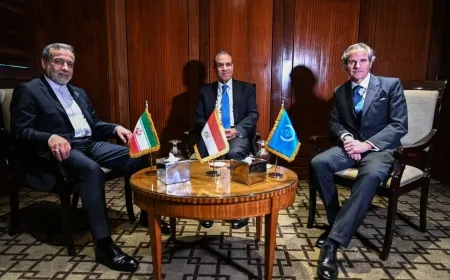 لقاء القاهرة يجمع غروسي وعراقجي وسط تصاعد التوترات النووية