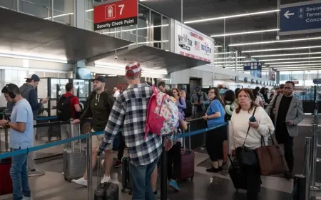 ترامب يحظر دخول مواطني 12 بلداً لأميركا