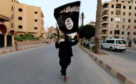 تقرير: داعش بدأ بإعادة تنشيط مقاتليه في العراق وسوريا