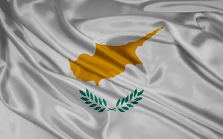 قبرص: إيران طلبت منا نقل بعض الرسائل إلى إسرائيل