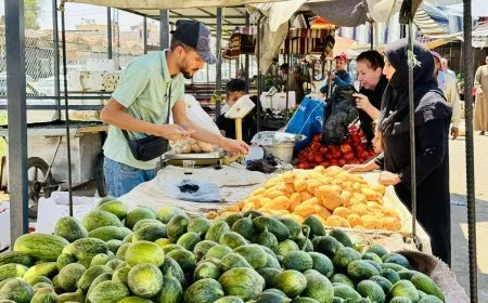 بلدية الشعب في قامشلو تنظم الأسواق وتمنع إشغال الأرصفة