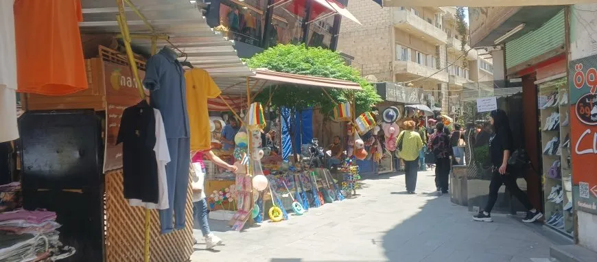 العيد يمرّ ثقيلاً في السويداء.. الزحام بلا شراء