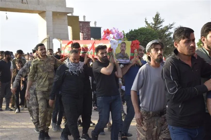 أهالي الحسكة يشيعون جثماني شهيدين إلى مزار الشهيد دجوار