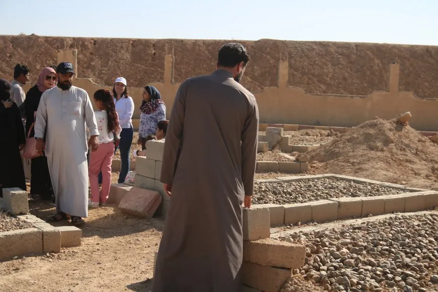 العيد يبدأ بزيارة أضرحة الشهداء في إقليم شمال وشرق سوريا