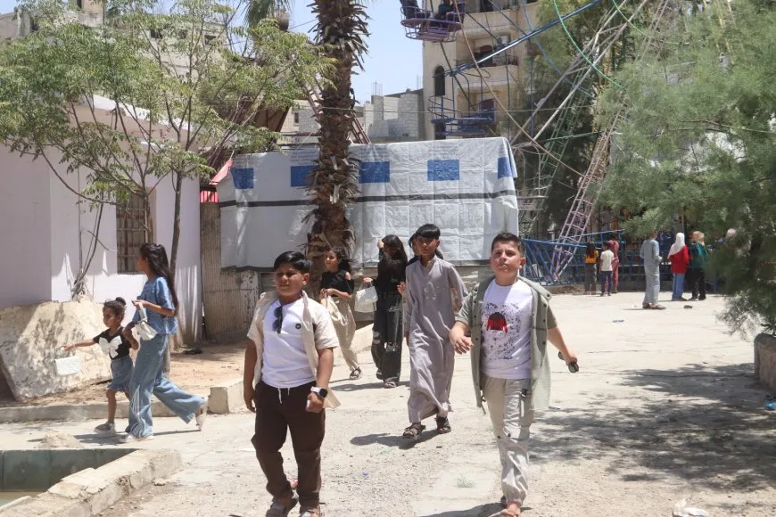 ضحكات وزينة.. مشاهد من فرحة الأطفال بالعيد 