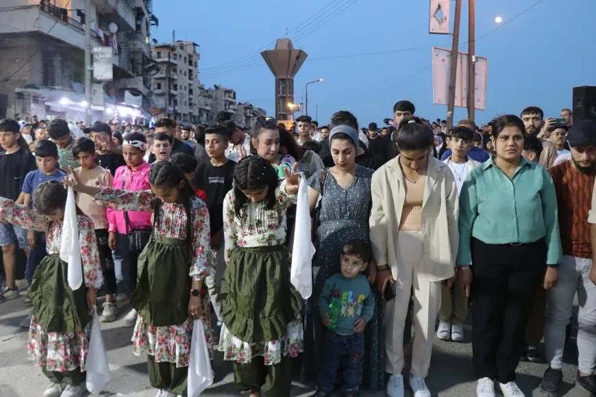 تقديم عروض غنائية وفلكلورية في أمسية لشبيبة PYD في حلب