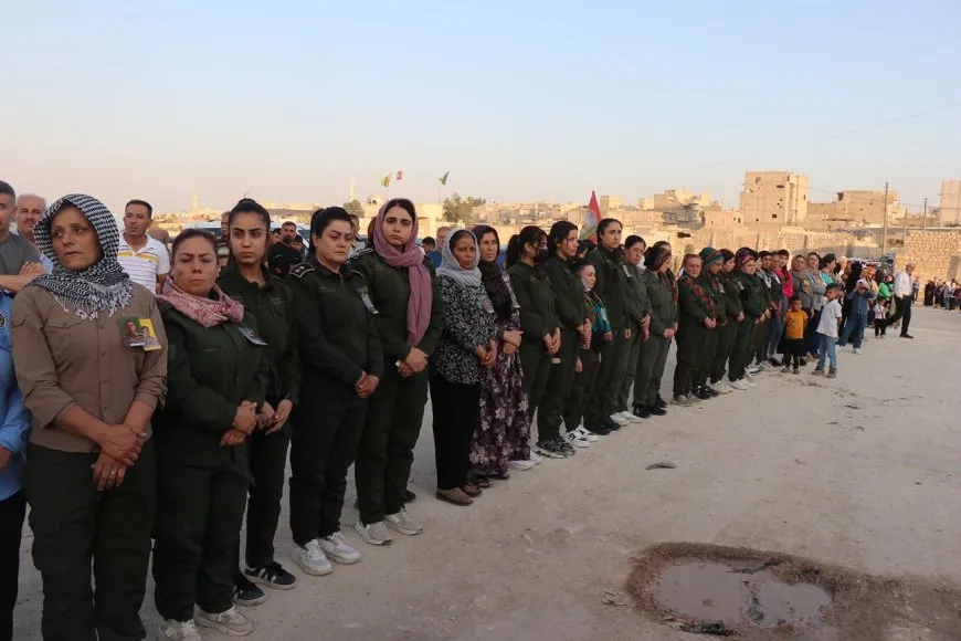 مراسم تشييع شهيدين في حلب: بتضحيات الشهداء حققنا المكاسب وسنخلد ذكراهم