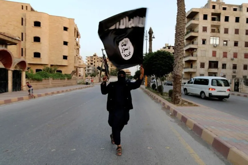 تقرير: داعش بدأ بإعادة تنشيط مقاتليه في العراق وسوريا