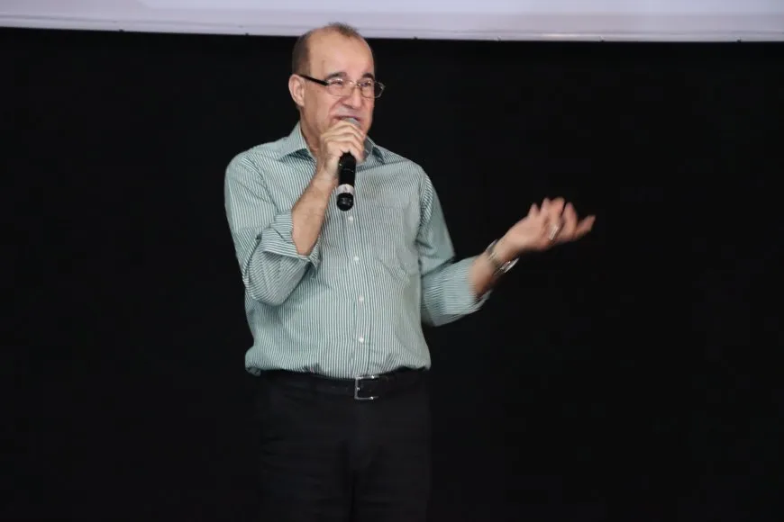 عرض فيلم وثائقي عن حياة الراحل محمد شيخو في مدينة قامشلو