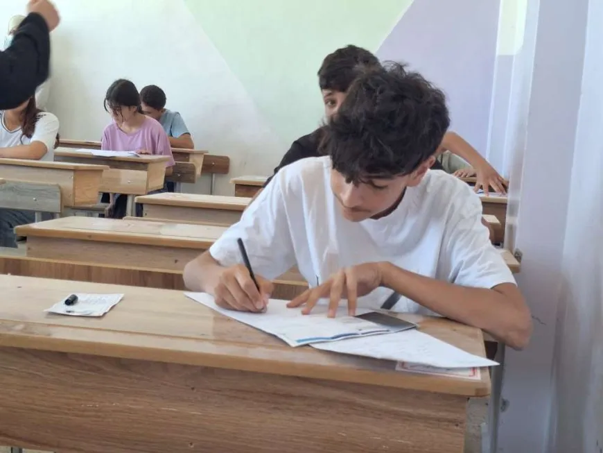 بدء امتحانات الشهادتين الإعدادية والثانوية للطلبة الأحرار
