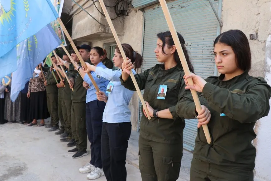 تقديم واجب العزاء لذوي عضو قوى الأمن الداخلي في حلب