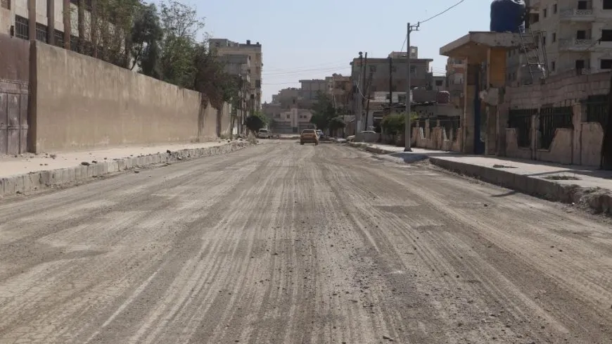 بلدية الشعب في الرقة تباشر مدّ القميص الاسفلتي لشوارع المدينة