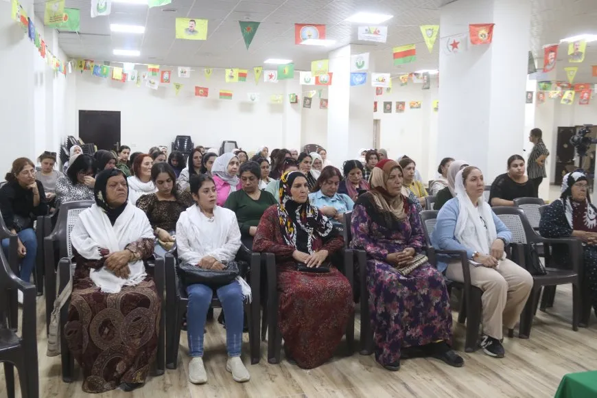 مجلس المرأة السورية يواصل لقاءاته التحضيرية لعقد مؤتمر سوري وسط تفاعل وإشادة نسائية