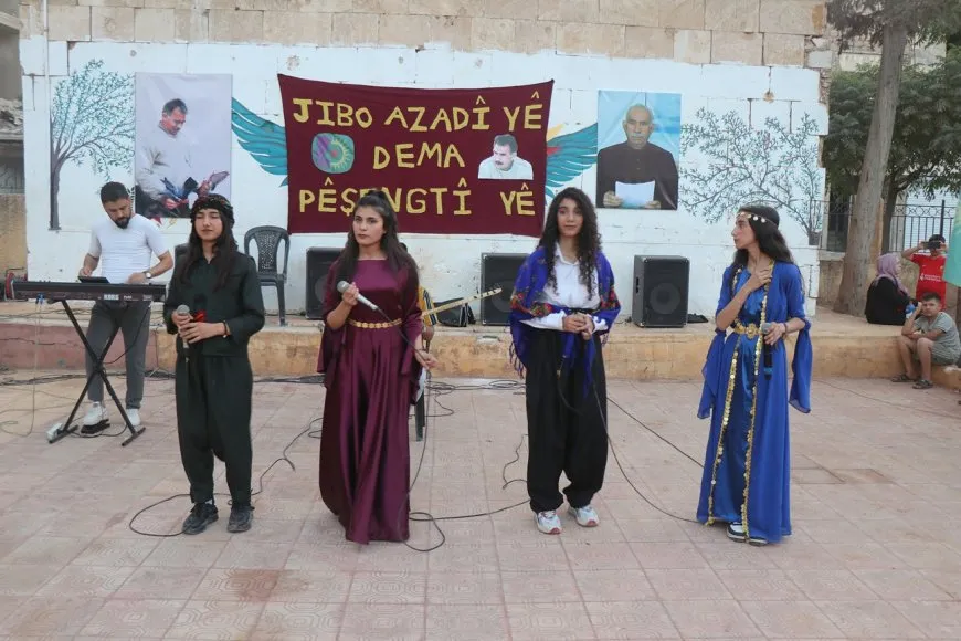 أمسية فنية في إطار المطالبة بالحرية الجسدية للقائد عبد الله أوجلان