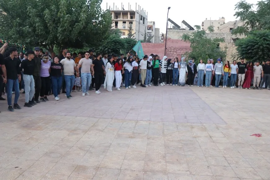 أمسية فنية في إطار المطالبة بالحرية الجسدية للقائد عبد الله أوجلان