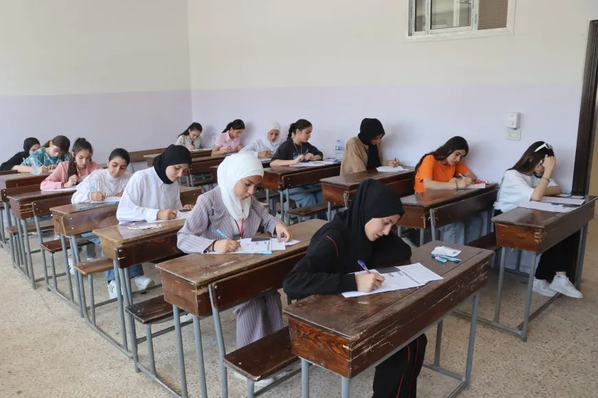 بدء امتحانات طلبة المرحلة الإعدادية وفق مناهج النظام السابق