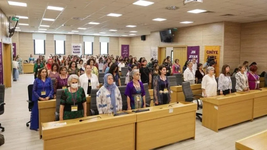مؤتمر ستار: النساء الكرديات هنّ القوة الحيّة لروح الثورة