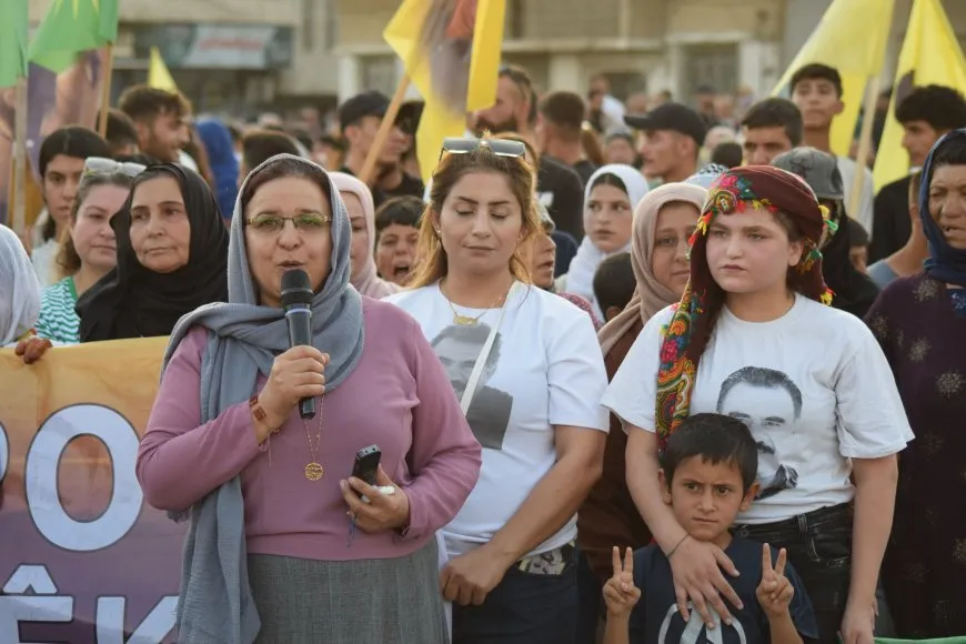 الآلاف يطالبون بالإفراج عن القائد عبد الله أوجلان