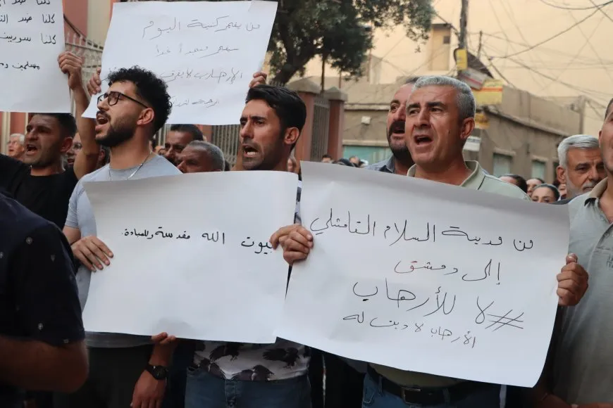 مسيحيو قامشلو يدينون استهداف كنيسة مار إلياس ويؤكدون أن الإدارة الذاتية صمام الأمان لعموم السوريين
