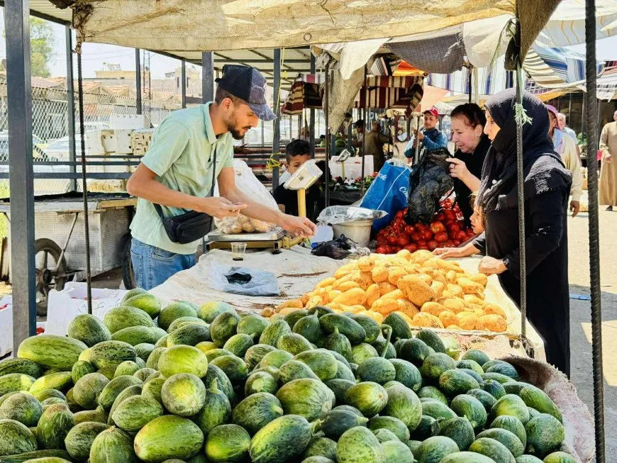 بلدية الشعب في قامشلو تنظم الأسواق وتمنع إشغال الأرصفة