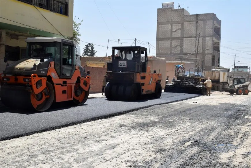 بلدية الشعب في الدرباسية تبدأ تنفيذ خطة شاملة لتزفيت الشوارع الرئيسة والفرعية