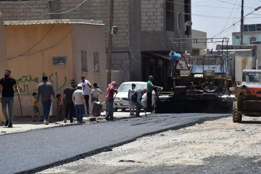 بلدية الشعب في الدرباسية تبدأ تنفيذ خطة شاملة لتزفيت الشوارع الرئيسة والفرعية