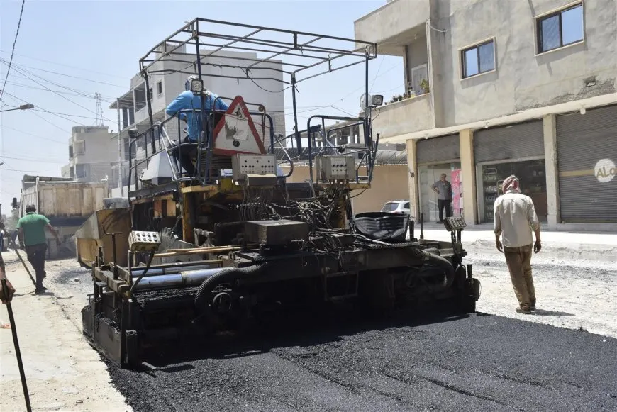 بلدية الشعب في الدرباسية تبدأ تنفيذ خطة شاملة لتزفيت الشوارع الرئيسة والفرعية