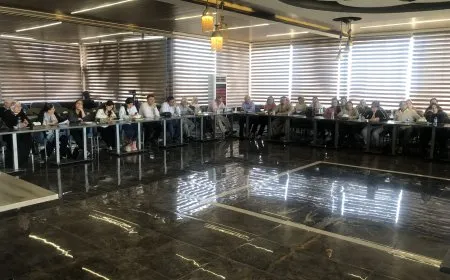 المرأة تناقش قضايا جوهرية تمس واقعها وحقوقها في قامشلو