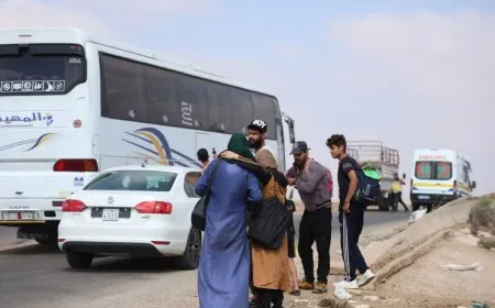 خروج عوائل البدو التي نزحت إلى السويداء حديثاً وسط توتر أمني ووقف إطلاق نار هشّ