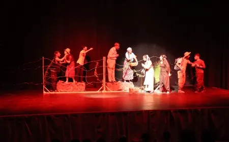 الحدود تنهار على المسرح "ÇEPER".. تنسج أحلام وطن بلا حواجز