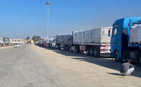 دخول شاحنات مساعدات من دول عربية إلى غزة