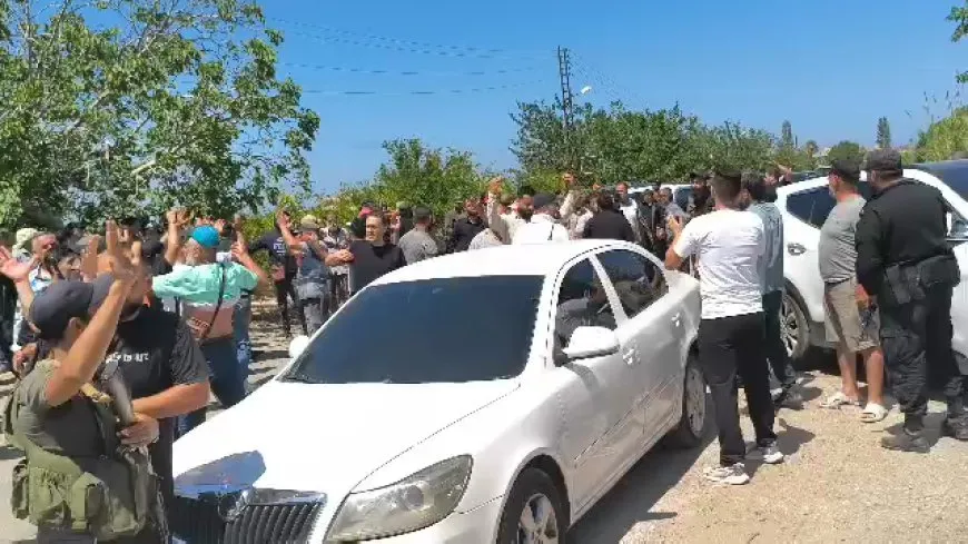 مقتل شاب وإصابة آخر واحتجاجات في ريف جبلة